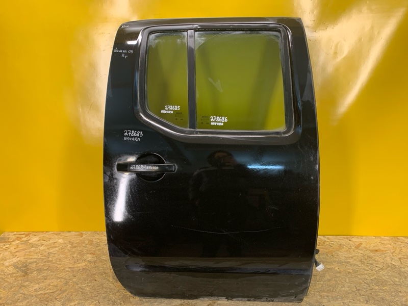 Двері задні праві NISSAN NAVARA 04-15 82100-EB332