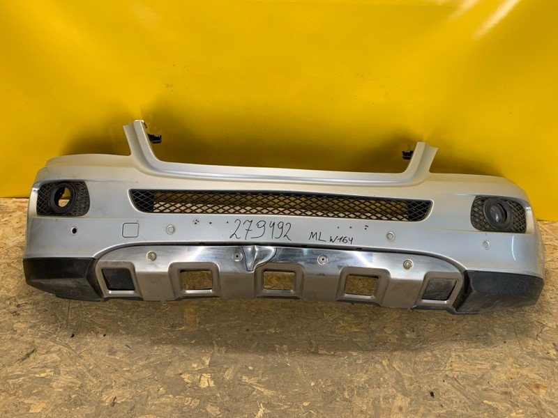 Бампер передній MERCEDES M-CLASS W164 05-11 A 164 885 12 25