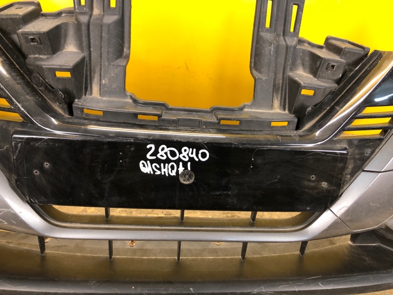 Бампер передній NISSAN QASHQAI/ROGUE SPORT 14- 62022-HV00H — 2