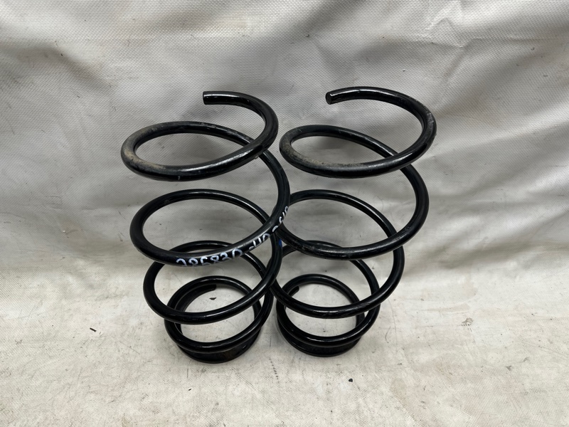 Пружина передньої підвіски TOYOTA CAMRY 40 06-11 48131-06861 — 3