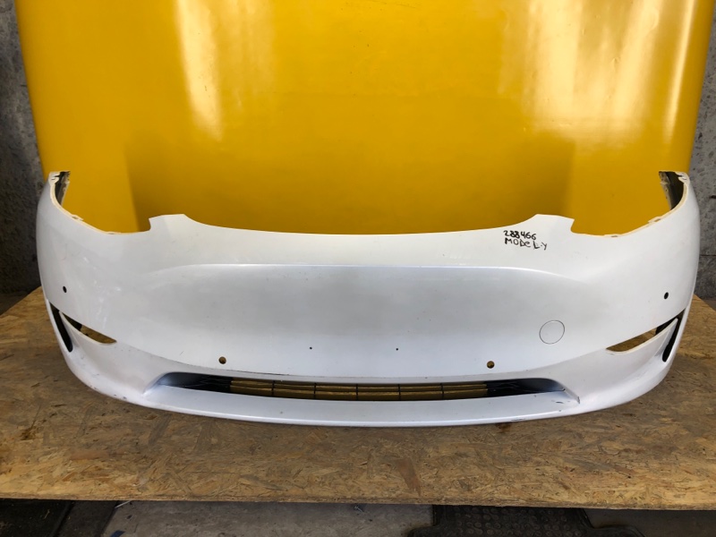 Бампер передній TESLA MODEL Y 19- 1493736-SC-A