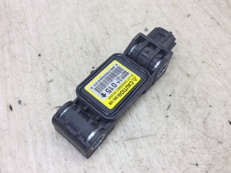 Датчик удару MITSUBISHI GRANDIS 03-11 8651A015 — 3