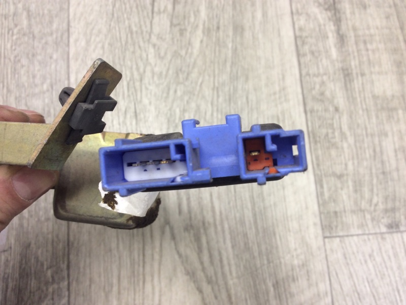 Датчик удару MAZDA XEDOS 6 X6 (CA) 92-98 C00157KH0 — 4