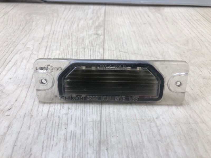 Підсвічування номера INFINITI I35 00-04 265103J100