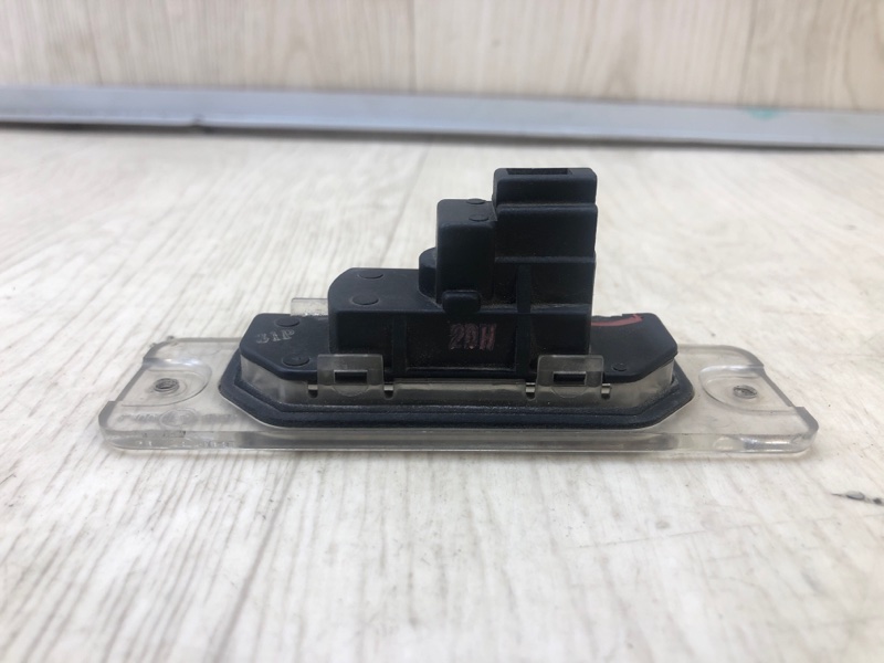 Підсвічування номера INFINITI I35 00-04 265103J100 — 2