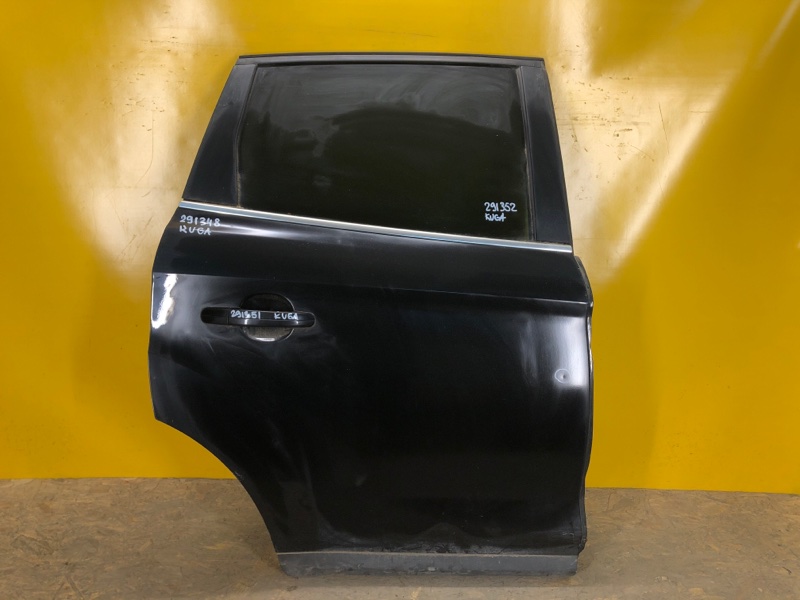 Двері задні праві FORD KUGA  (C394)  08–13 1520944