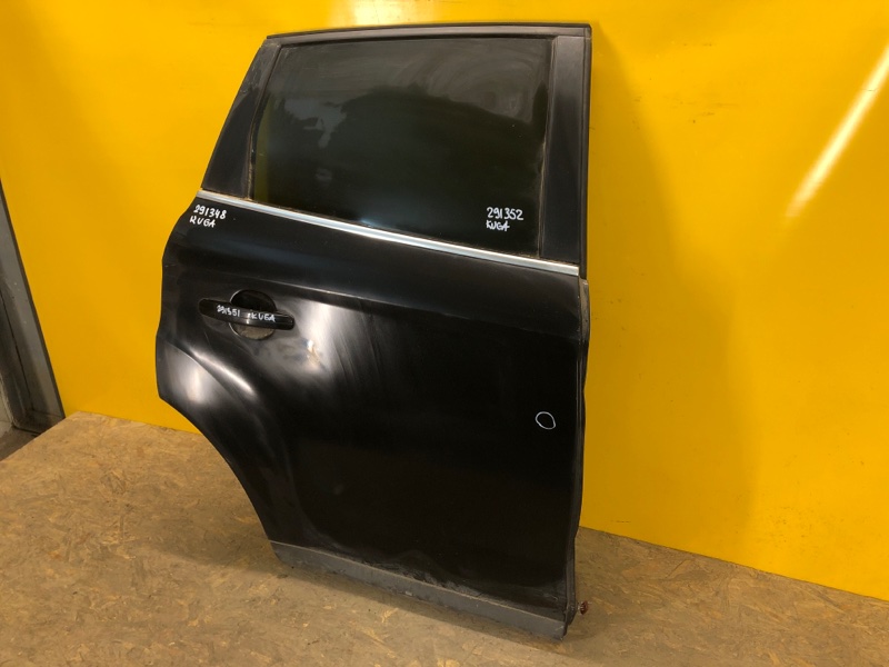 Двері задні праві FORD KUGA  (C394)  08–13 1520944 — 5
