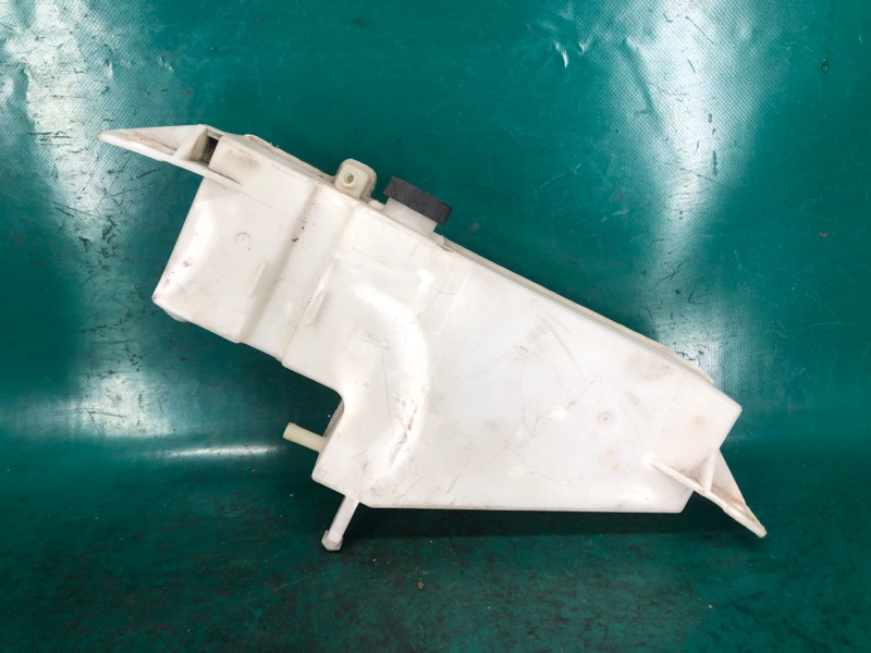 Бачок розширювальний INFINITI M25/M37/M56/Q70/M35H 10-16 21710-1MA0A — 3
