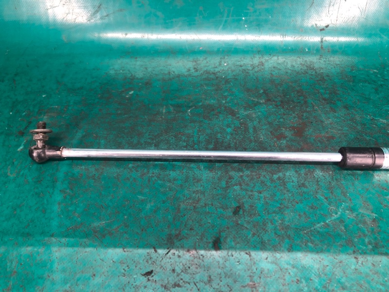 Амортизатор кришки багажника задній правий SUBARU OUTBACK 03-09 BP 63269AG001 — 3