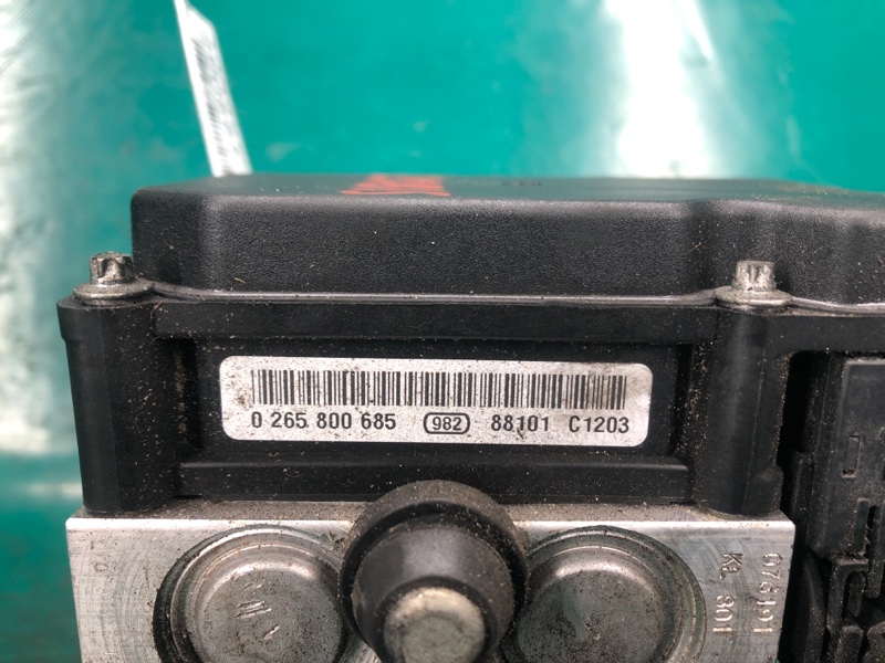 Блок антиблокувальної системи SUBARU OUTBACK 03-09 BP 27594AG02A — 2