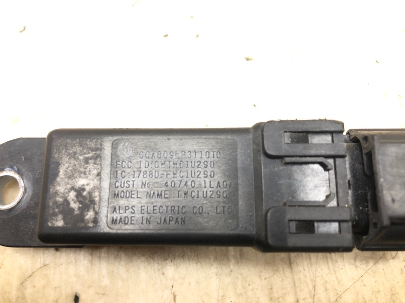 Антена INFINITI QX80 13-20 407401LA0A — 4