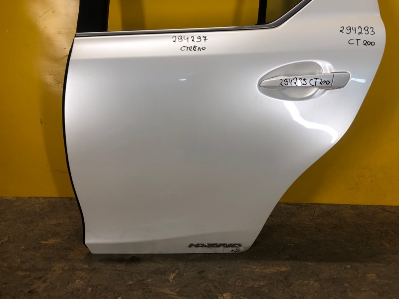 Двері задні ліві LEXUS CT200 17- 6700476030 — 4