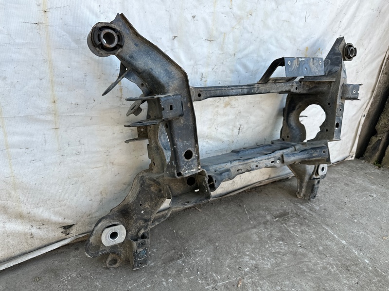 Балка задньої підвіски FORD EDGE 15- F2GZ-5035-D — 3