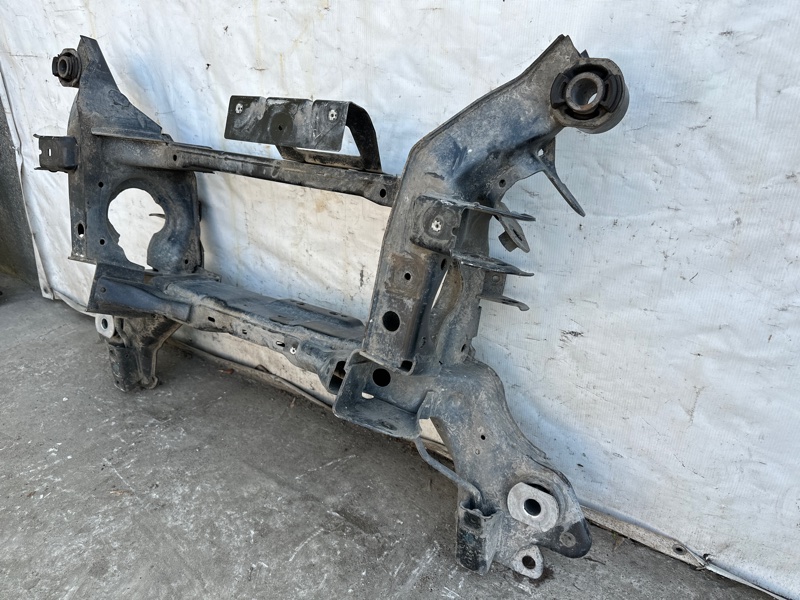 Балка задньої підвіски FORD EDGE 15- F2GZ-5035-D — 4