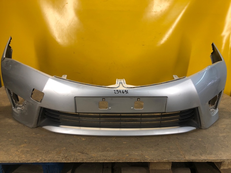 Бампер передній TOYOTA COROLLA 12-19 E180 52119-0Z927
