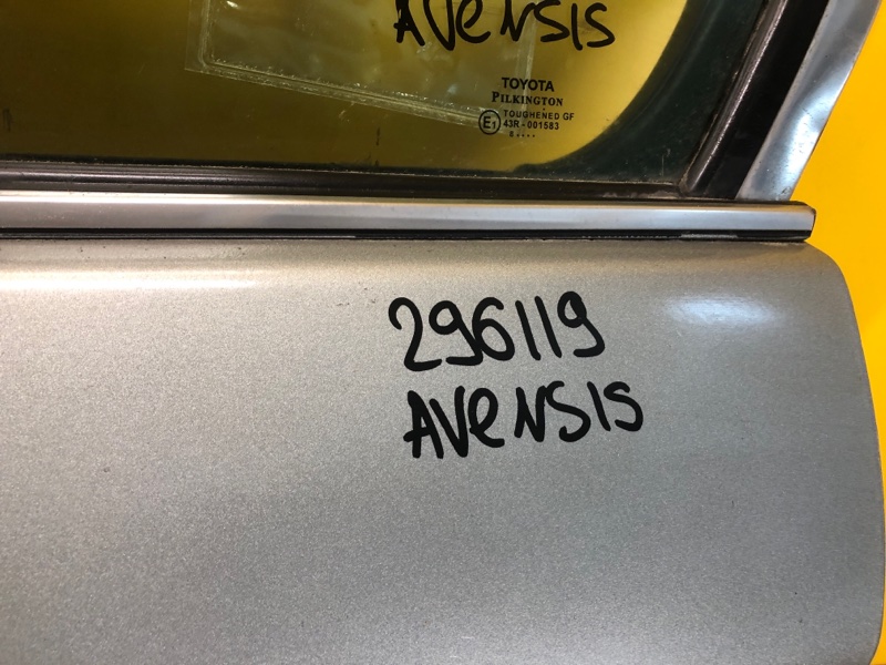 Двері задні ліві TOYOTA AVENSIS 08-18 67004-05040 — 2