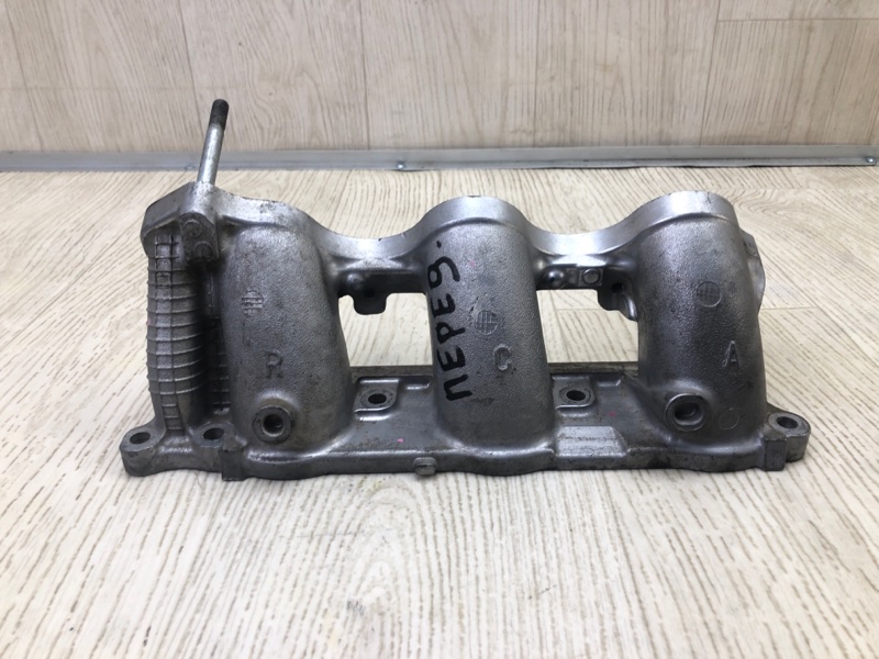 Колектор впускний передній HONDA ACCORD (UC) 02-08 17050-RDV-J00