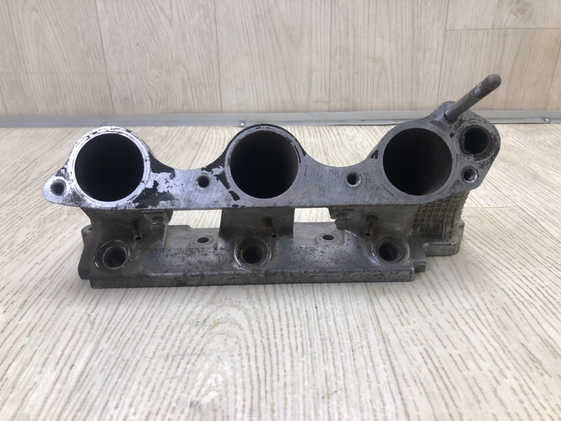 Колектор впускний передній HONDA ACCORD (UC) 02-08 17050-RDV-J00 — 2