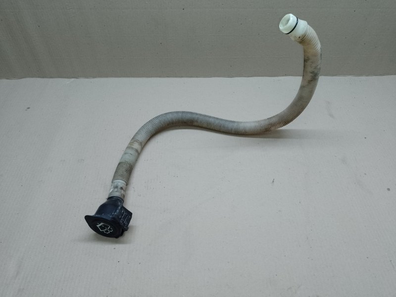 Горловина бачка склоомивача BMW 3 SERIES (E90-E93) 2005–2014 61 66 7 135 409