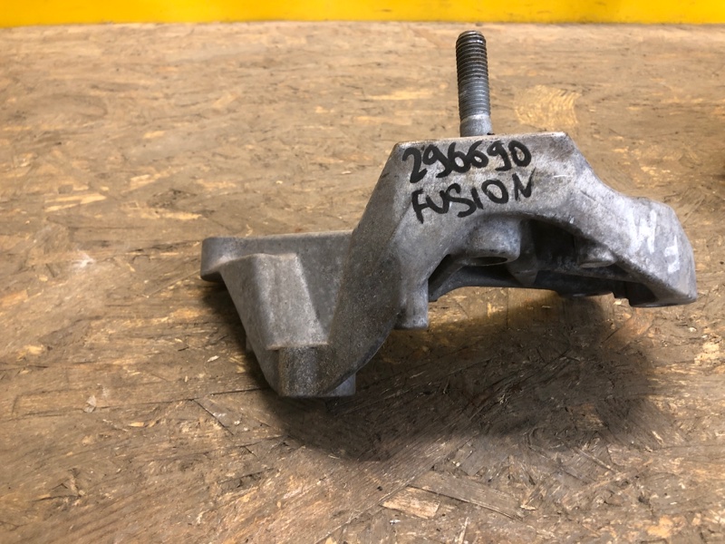 Кронштейн/кріплення КПП FORD MONDEO 13-22 1860555