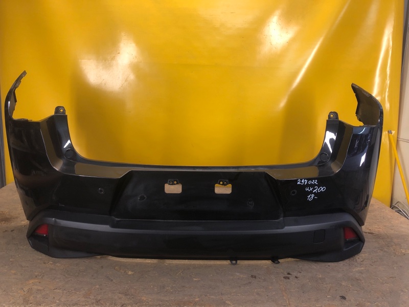 Бампер задній LEXUS UX 200 18- 5215976130
