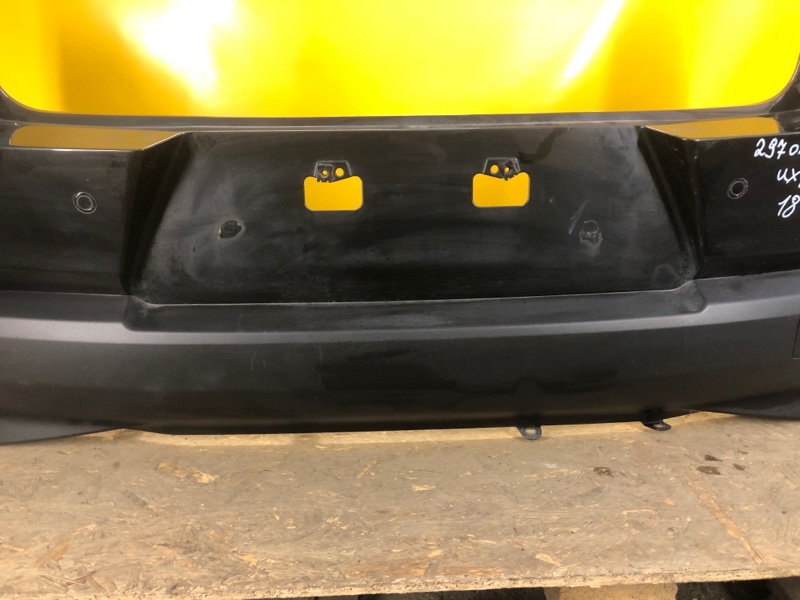 Бампер задній LEXUS UX 200 18- 5215976130 — 5