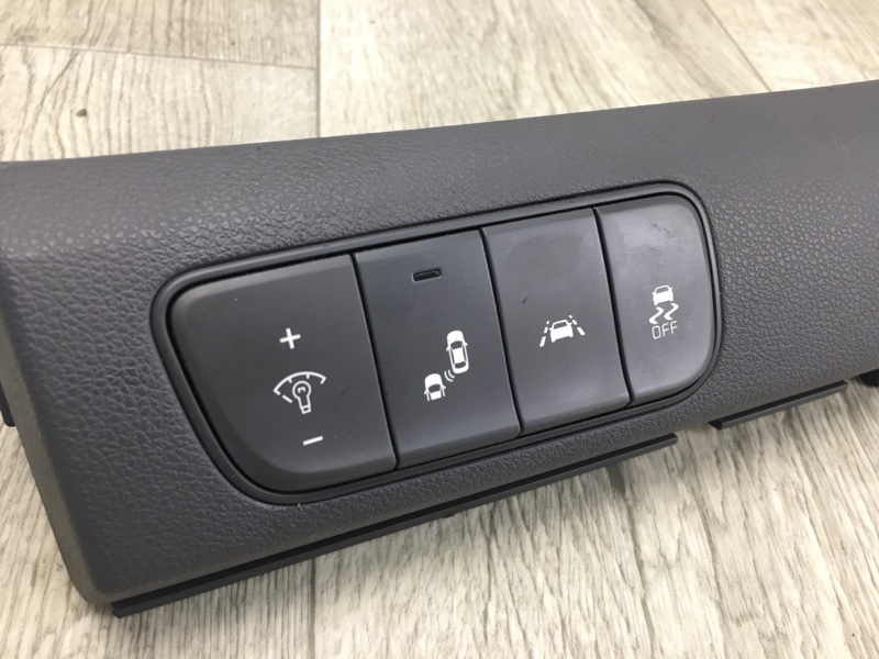 Блок кнопок торпедо KIA NIRO 16- 93700G5130DDK — 2