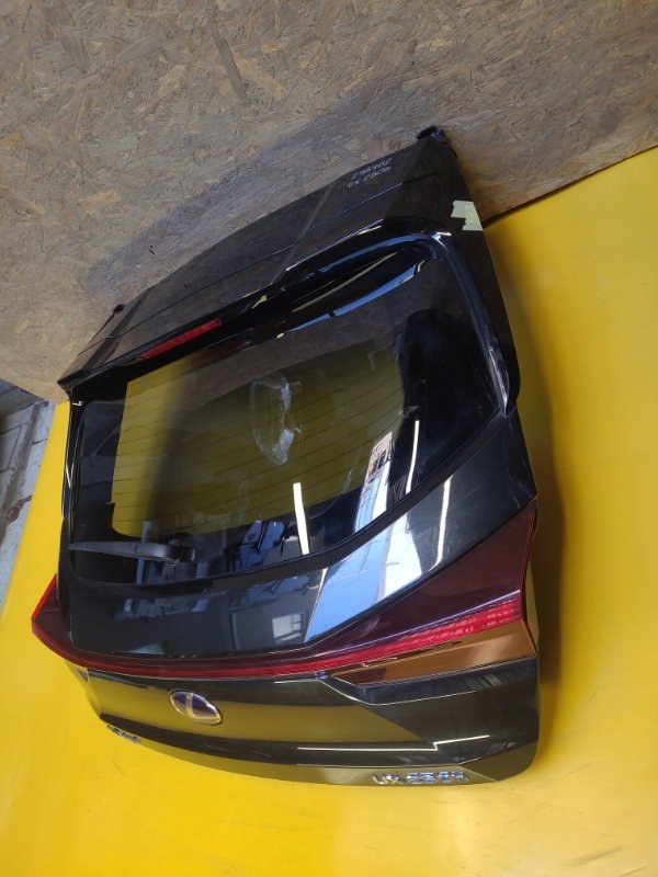 Кришка багажника LEXUS UX 200 18- 6700576240 — 3
