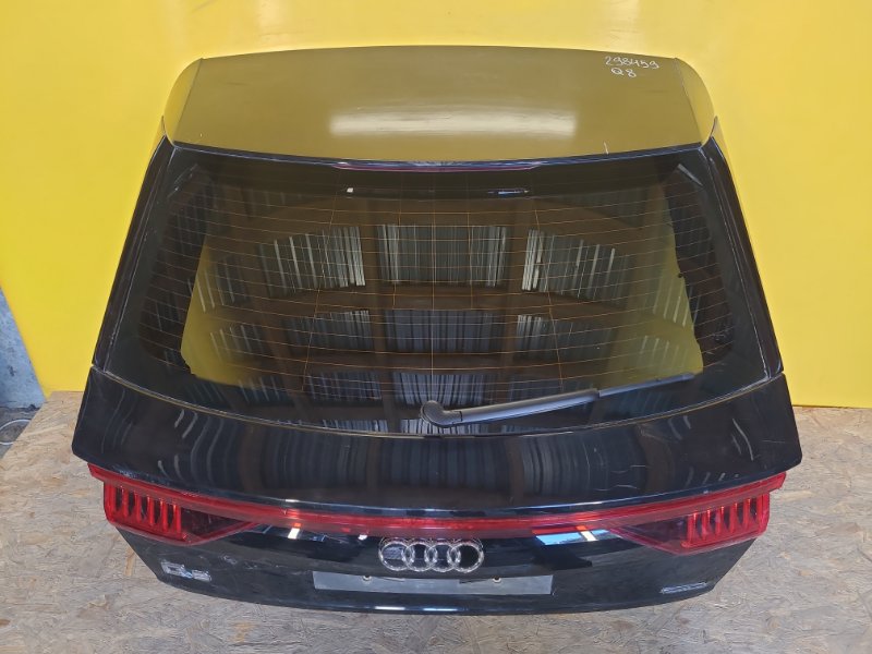 Кришка багажника AUDI Q8 18–23 4M8827025A — 3