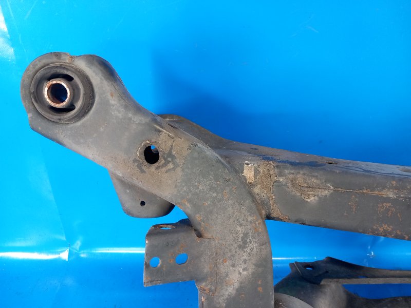 Балка задньої підвіски CHRYSLER 200 10-14 5085330AK — 2