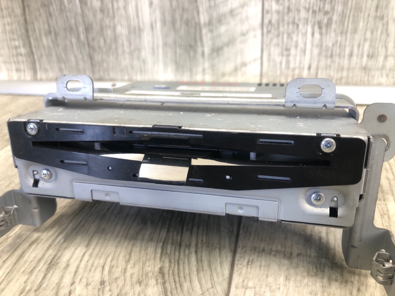 CD-чейнджер LINCOLN MKZ 13-20 FP5Z-18D806-AD