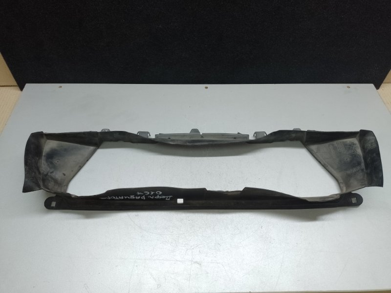 Дефлектор радіатора VOLVO XC70 00–07 9190983 — 2