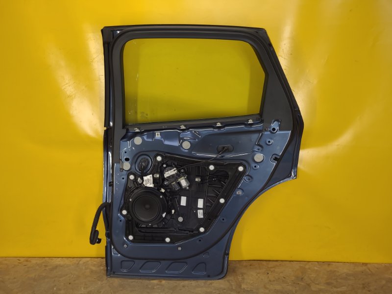 Двері задні праві FORD KUGA  20-24 LJ6Z-7824630-A — 5