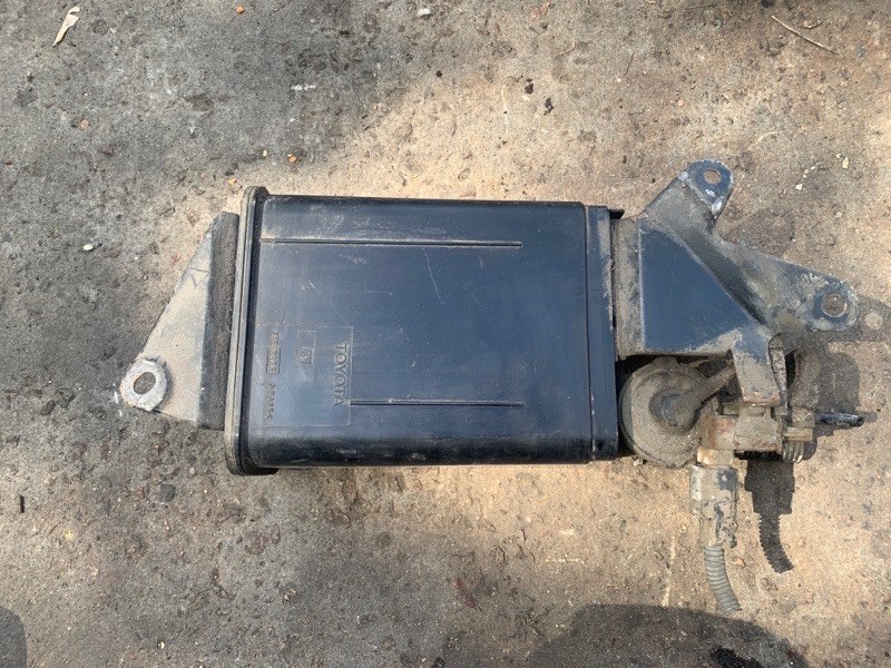 Абсорбер паливний TOYOTA MATRIX 02-08 77740-02121 — 3