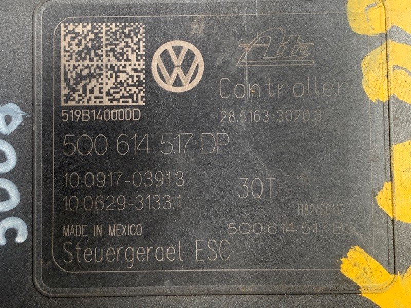 Блок антиблокувальної системи VOLKSWAGEN JETTA USA 18- 5Q0 614 517 DP — 2