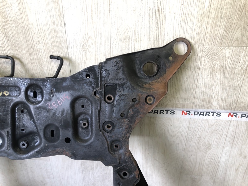 Балка передньої підвіски VOLVO XC90 15-19 32221046 — 4
