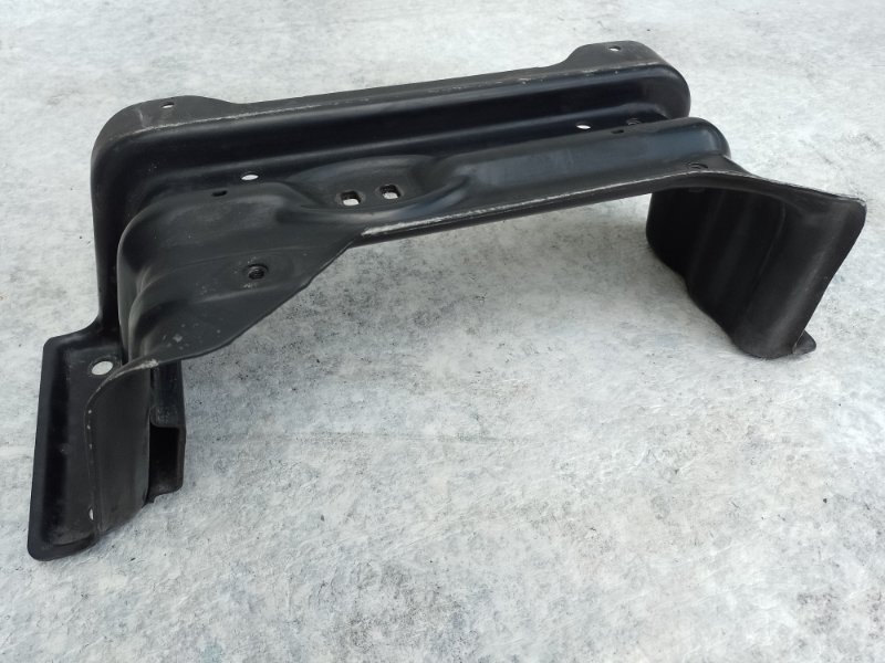 Балка під КПП MERCEDES GL-CLASS X164 06-12 A 166 240 06 02
