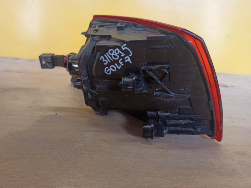 Ліхтар зовнішній задній правий VOLKSWAGEN GOLF 12-21 5G0945096P — 3