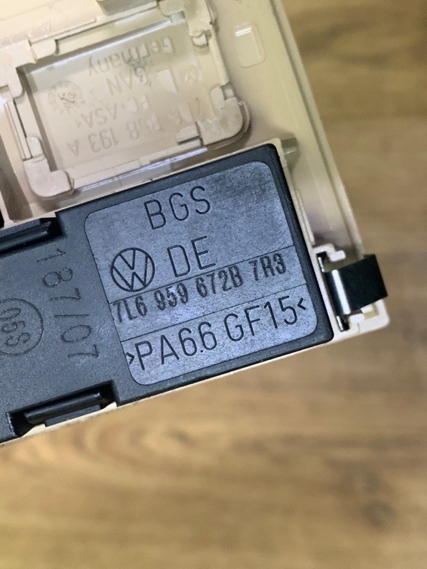 Блок керування освітленням VOLKSWAGEN TOUAREG 02-10 7L6 959 672 C 7R3 — 3