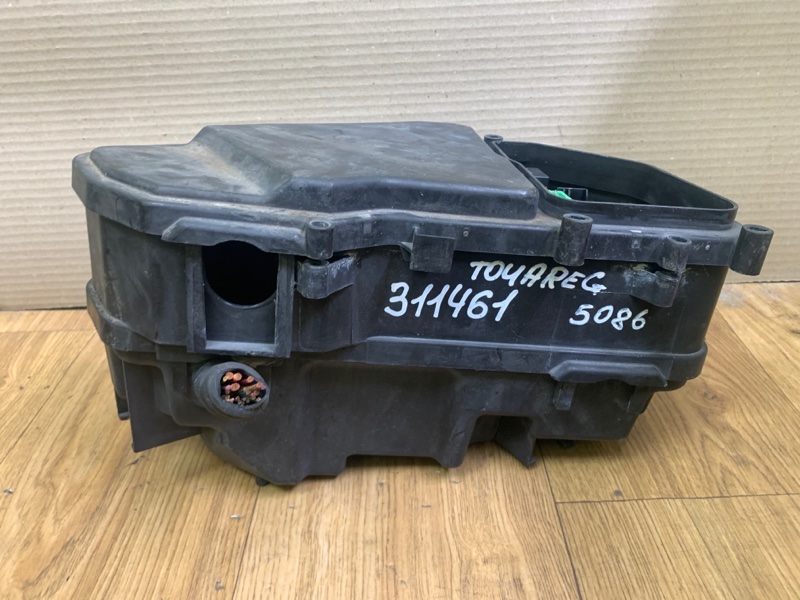 Блок запобіжників моторний відсік VOLKSWAGEN TOUAREG 02-10 7L0 907 295 J — 2