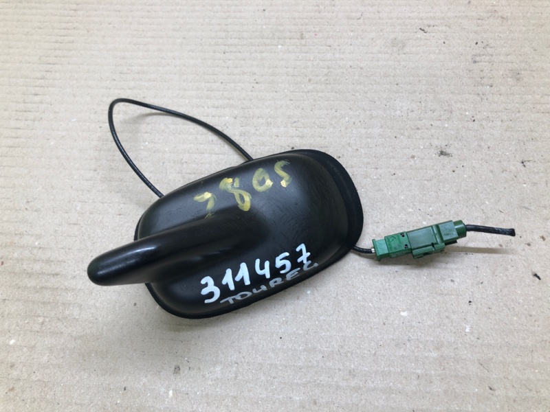 Антена VOLKSWAGEN TOUAREG 02-10 3C0 035 507 J