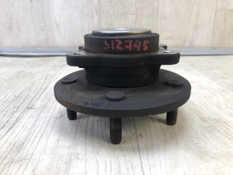 Маточина колеса задня DODGE GRAND CARAVAN 08- 68184746AA
