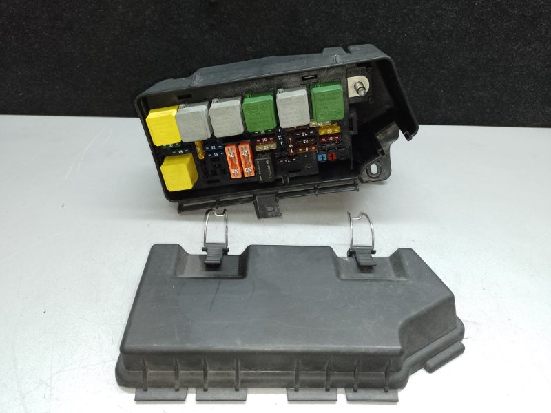 Блок запобіжників салон MERCEDES GL-CLASS X164 06-12 A 164 982 03 23