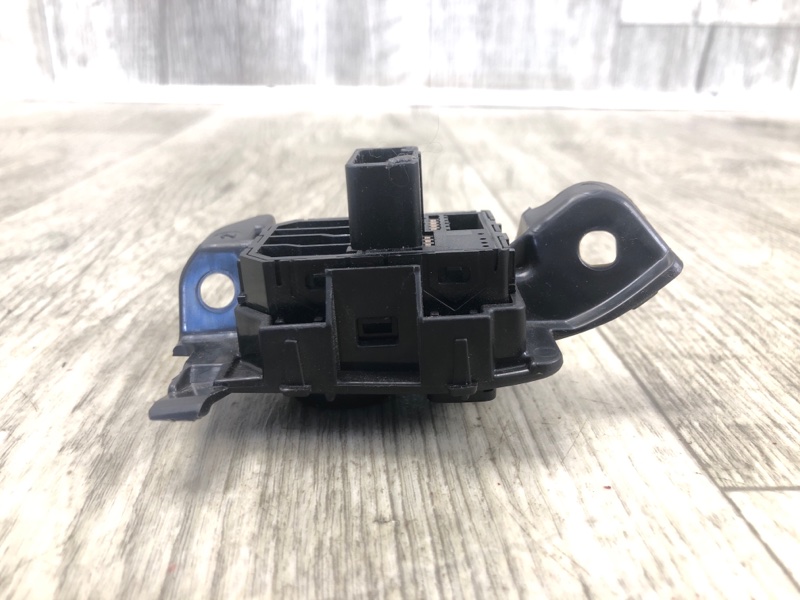 Блок керування дзеркалами NISSAN QASHQAI/ROGUE SPORT 14- 25570-3VA1A — 4
