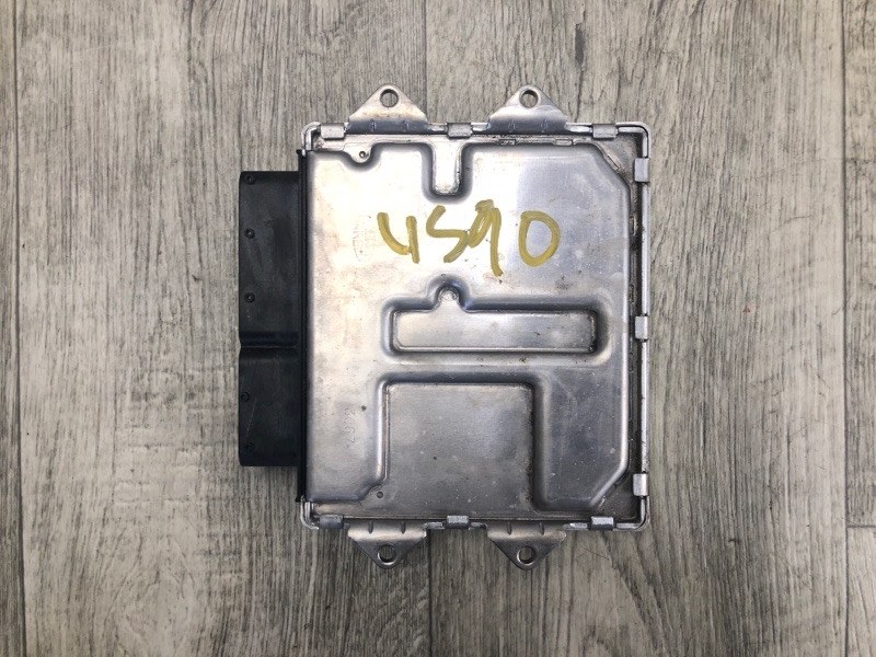 Блок керування двигуном FIAT 500L (330) 12-17 55252620 — 2