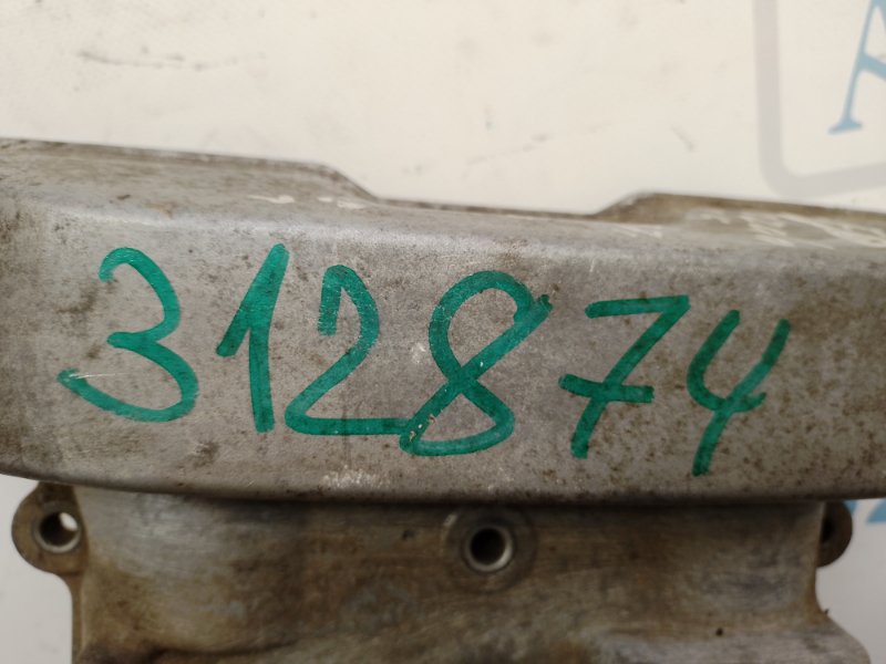 Кришка клапанна MAZDA 626 GE 91-97 FS011-02-10E — 2