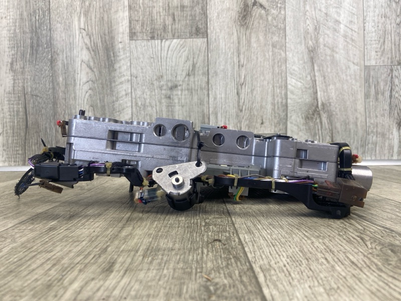 Гідроблок АКПП CADILLAC CT5 19-24 24047995 — 5