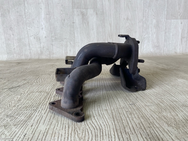 Колектор випускний MITSUBISHI CARISMA 95-04 MR204630 — 2