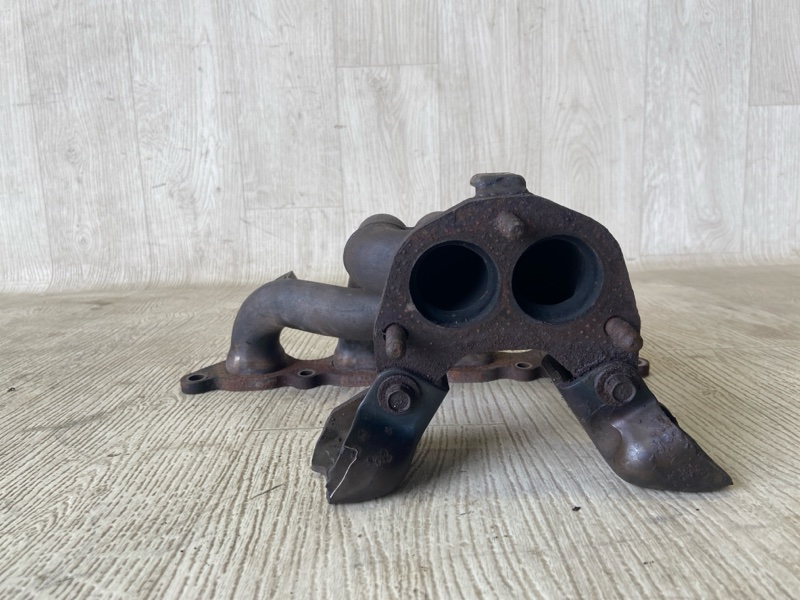Колектор випускний MITSUBISHI CARISMA 95-04 MR204630 — 3