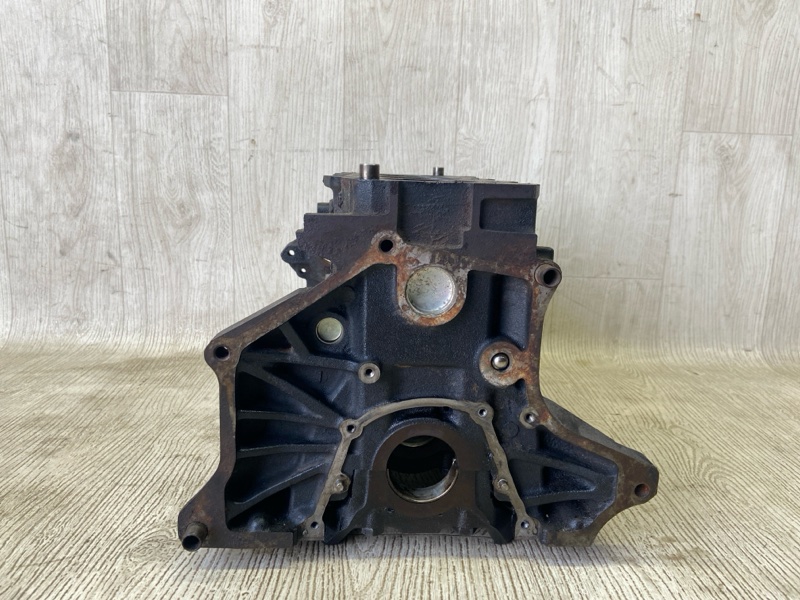 Блок двигуна MITSUBISHI CARISMA 95-04 MD307520 — 5